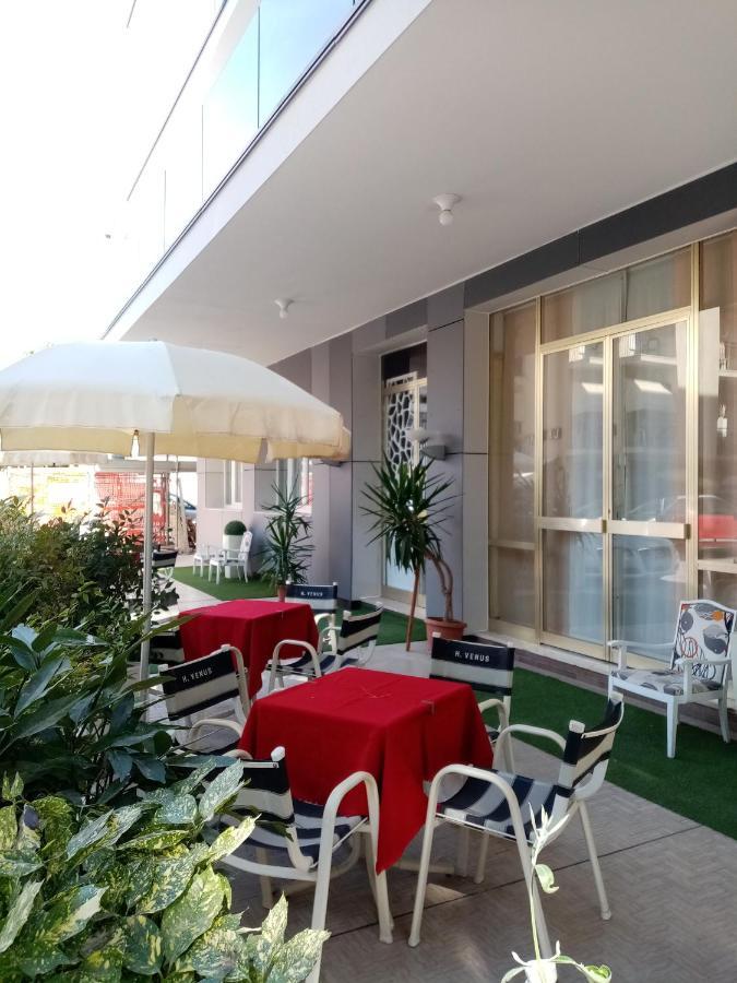 Hotel Venus Bellaria-Igea Marina Exterior foto